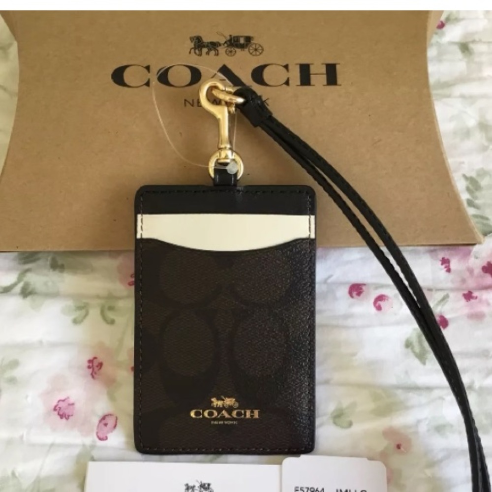SOLD⛔️Authentic COACH leather Lanyard ID/card - Picture 4 of 8